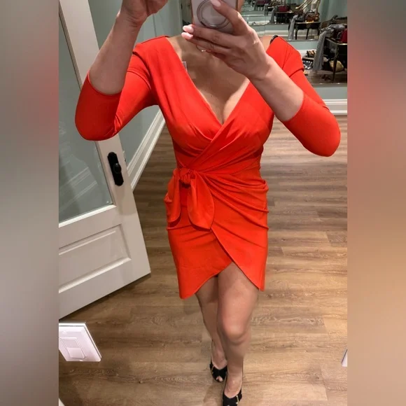 BNWT RED DRESS - Picture 4 of 5